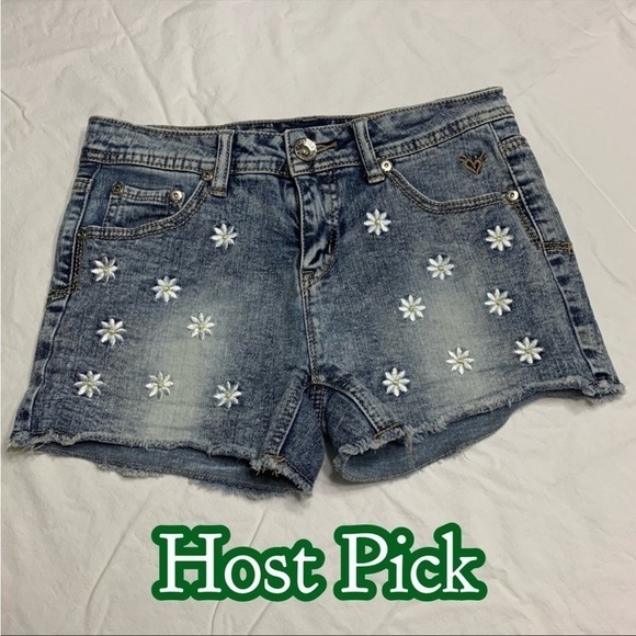 𝅺✅HOST Pick✅ Justice Premium Jeans Shorts, Size 12R - Picture 1 of 7